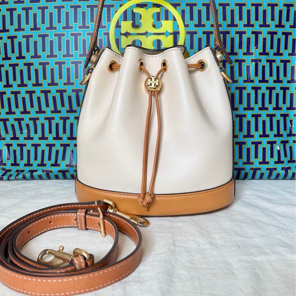Tory Burch T Leather Bucket Bag - Limited Edition